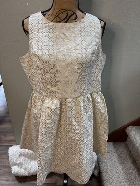 Xhiliration xxl cute ‘cupcake’ style dress with gold
